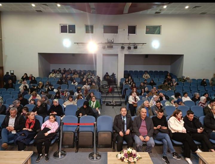 Konakta Bir Düğün