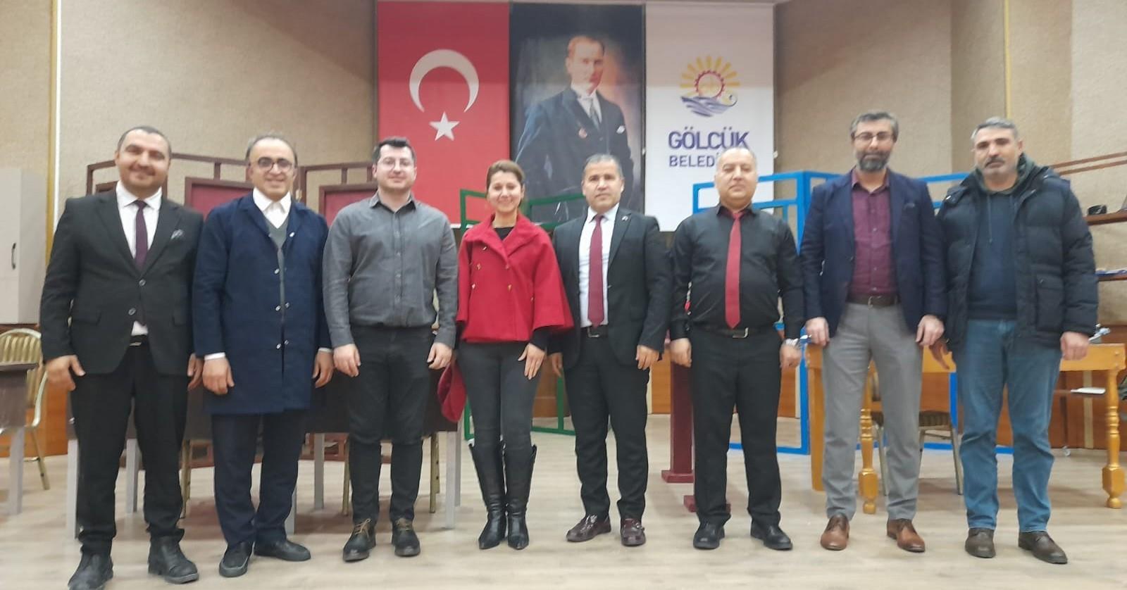 Kırık ayna Kırık ayna